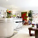 Plazza נים