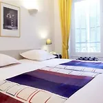 Plazza מלון נים