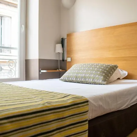 Plazza Hotell Nîmes