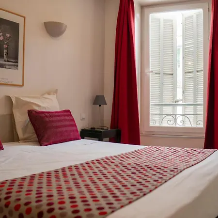 Plazza Hotel