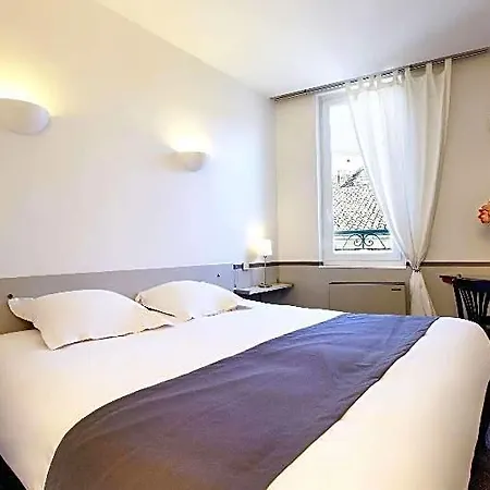 Plazza Hotel 3*