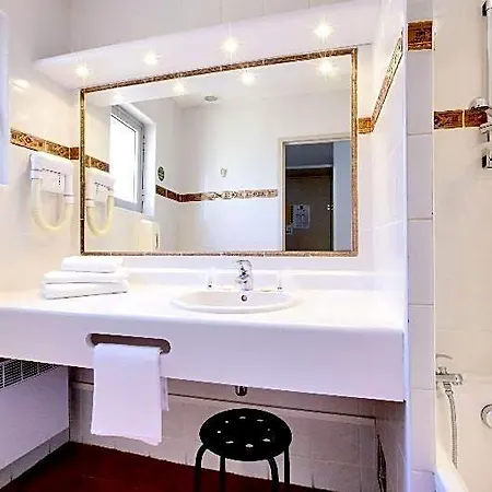 Hotel Plazza Nîmes